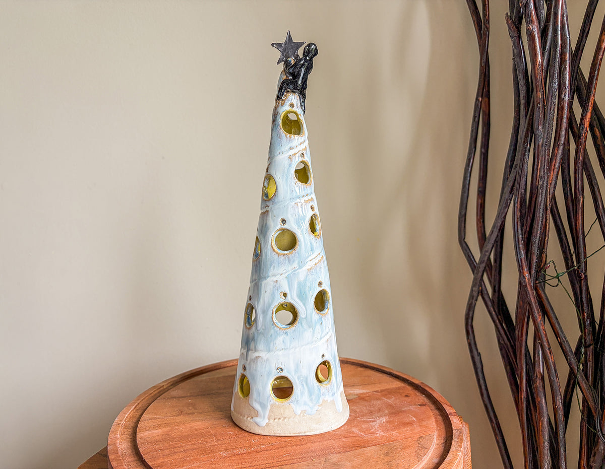 Christmas Vibe – Tree - Reaching for the Star