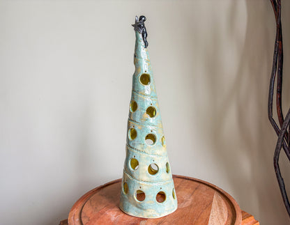 Christmas Vibe –Tree -The Final Touch