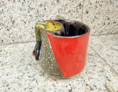 Break the Limit – Handcrafted Ceramic Tea Mug with Filter