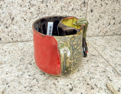 Break the Limit – Handcrafted Ceramic Tea Mug with Filter