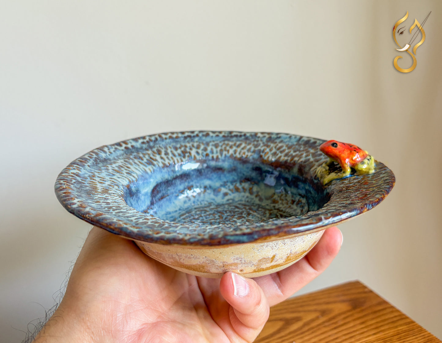 Bowl with Frog - Ceramic Art