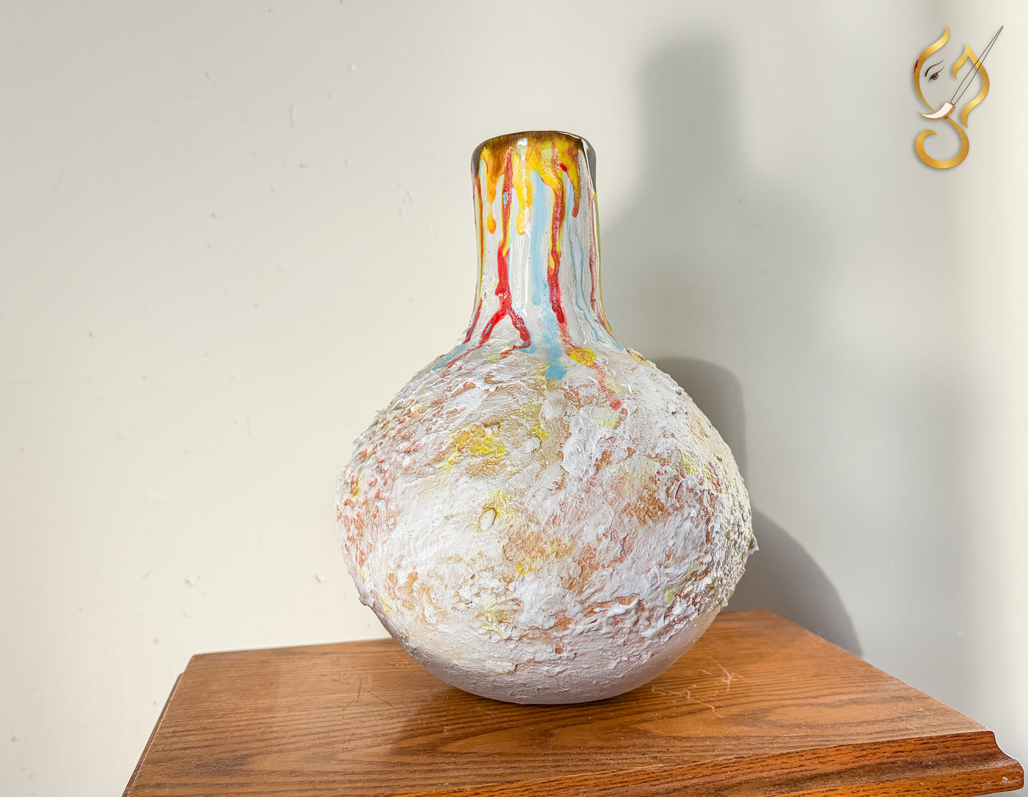 Camouflage Lizard - ceramic vase Art