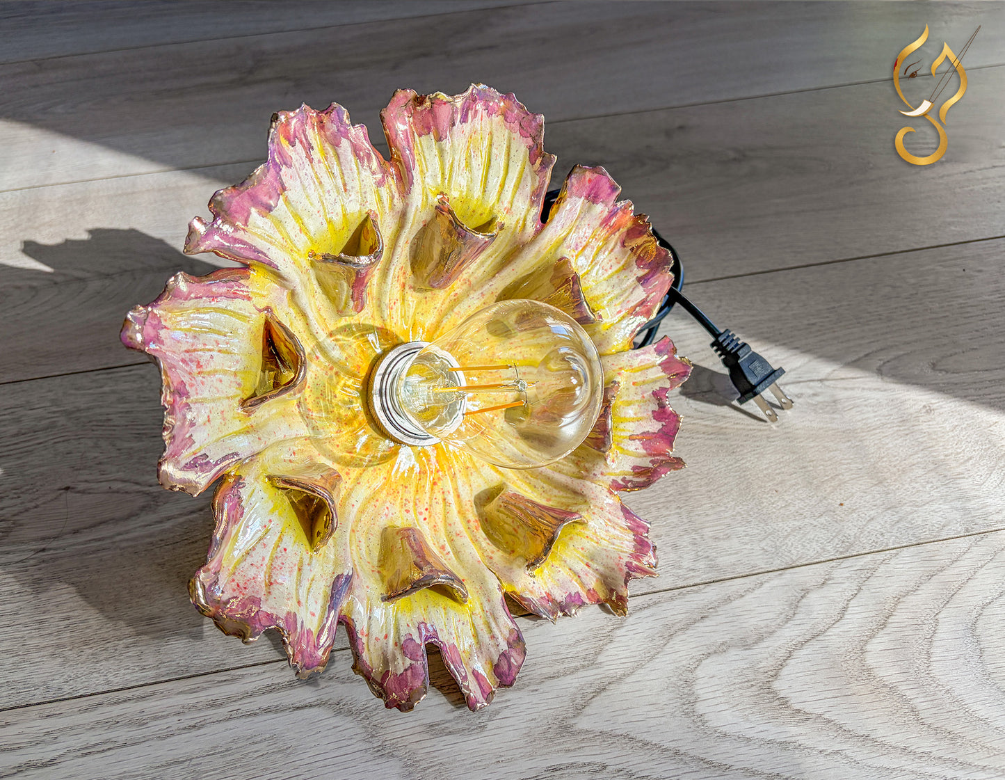Orchid pendant lamp - purple